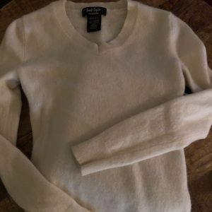 Lord & Taylor 100% Cashmere V-Neck Sweater